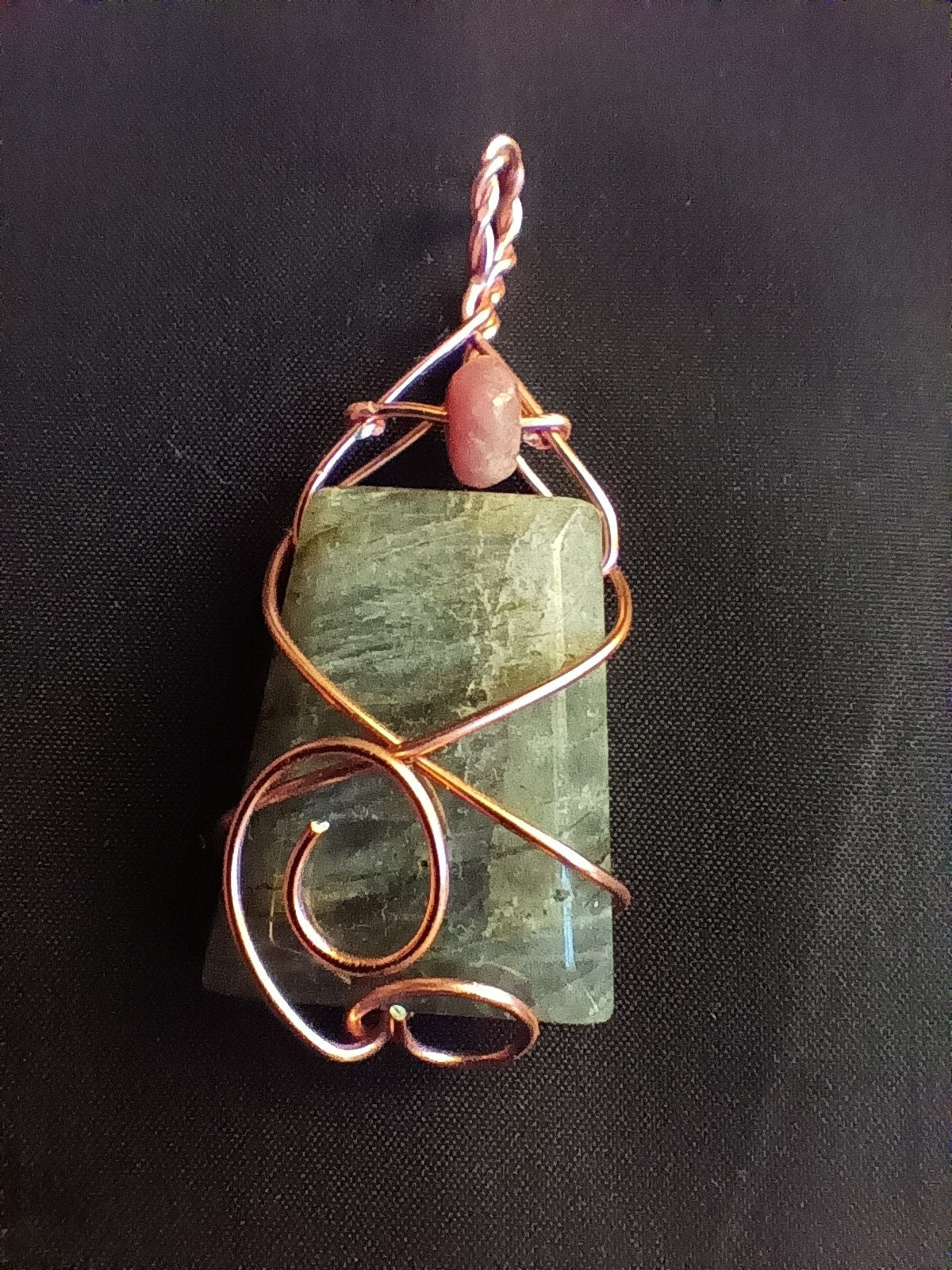 wire wrapped moss agate stone with tourmaline accent bead